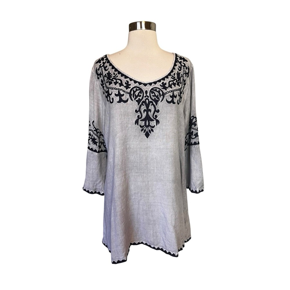 Holyclothing Embroidered Tunic Top Size XL 1X Gray V Neck